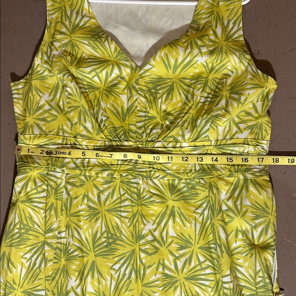 Boden Yellow Green Citron Tropical Floral Cotton V-Neck Dress - Picture 6 of 7